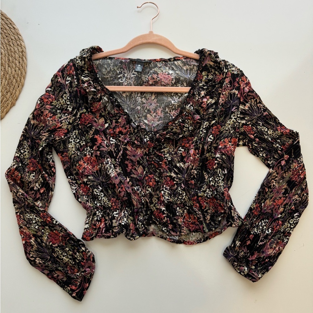Aqua Floral Ruffled Neck LOng Sleeve Top‎ Size Small